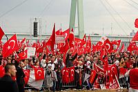 Die Pro Erdogan Kundgebung auf der Deutzer Werft